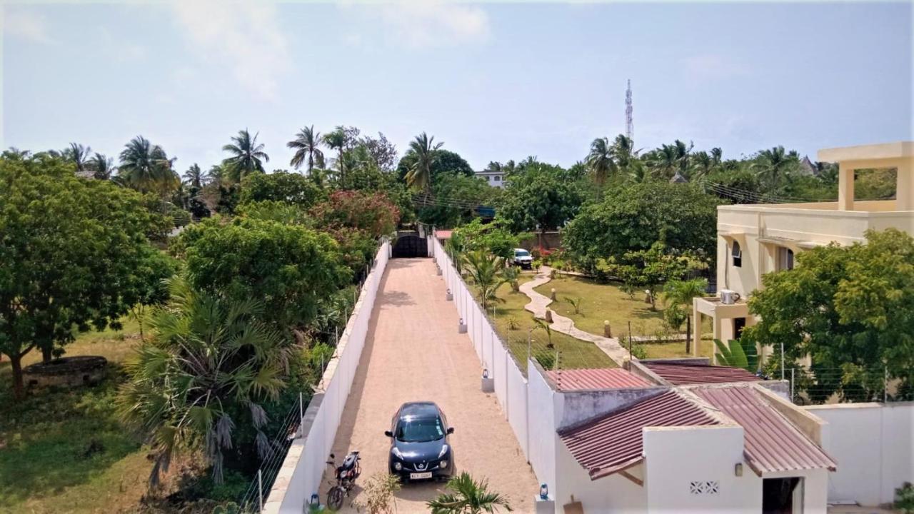 V-Szameitat Homes, Kongo River Diani Beach Exterior foto